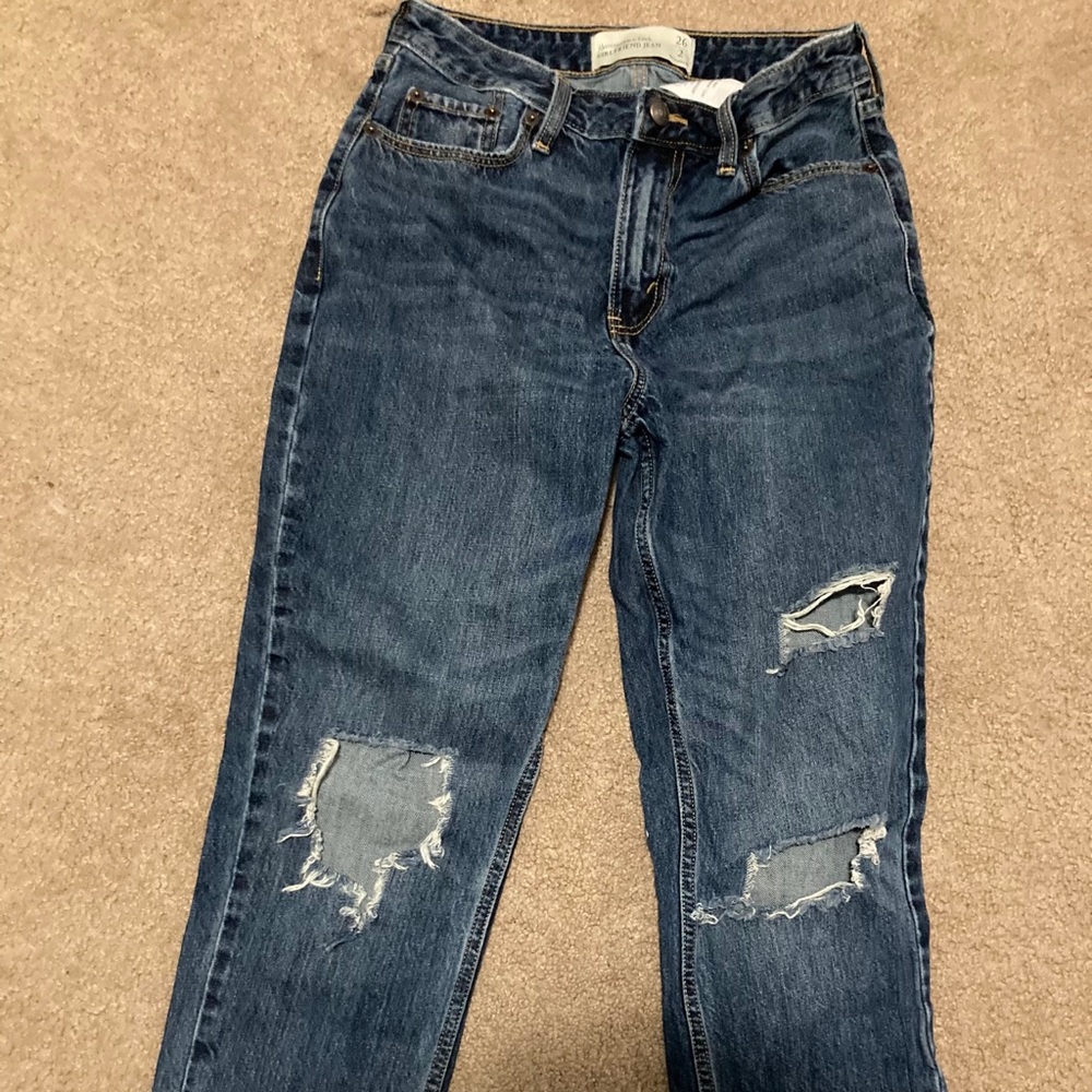 Abercrombie Girlfriend Jeans size 26 regular